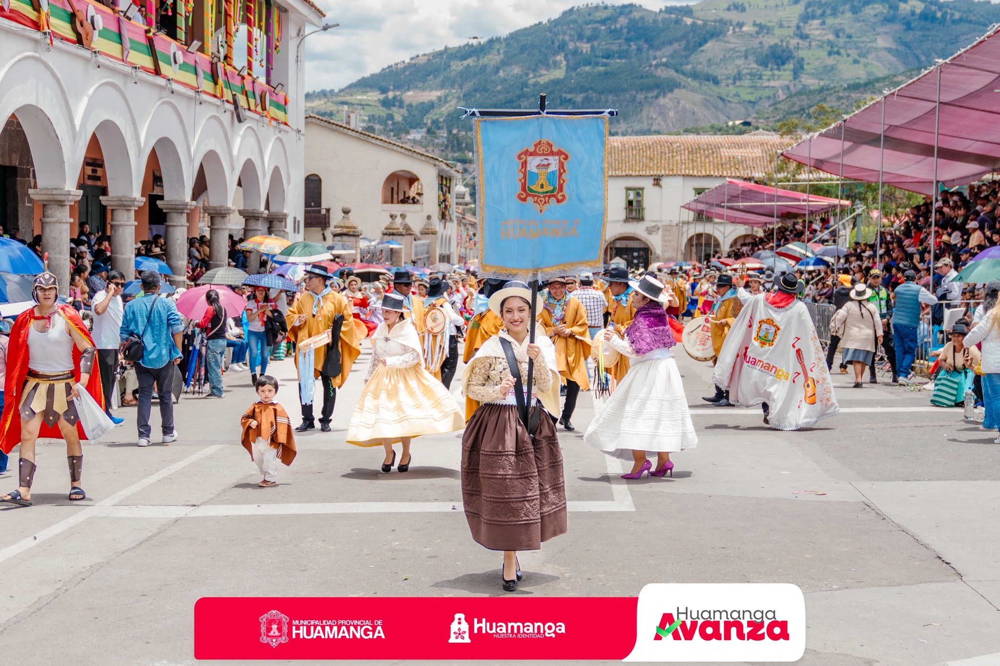 Alcalde de huamanga lidera el inicio del Carnaval Ayacuchano 2026