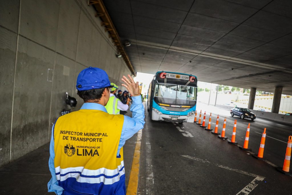 Municipalidad de Lima refuerza acciones de orden y fiscalización del transporte pesado en la Panamericana Sur