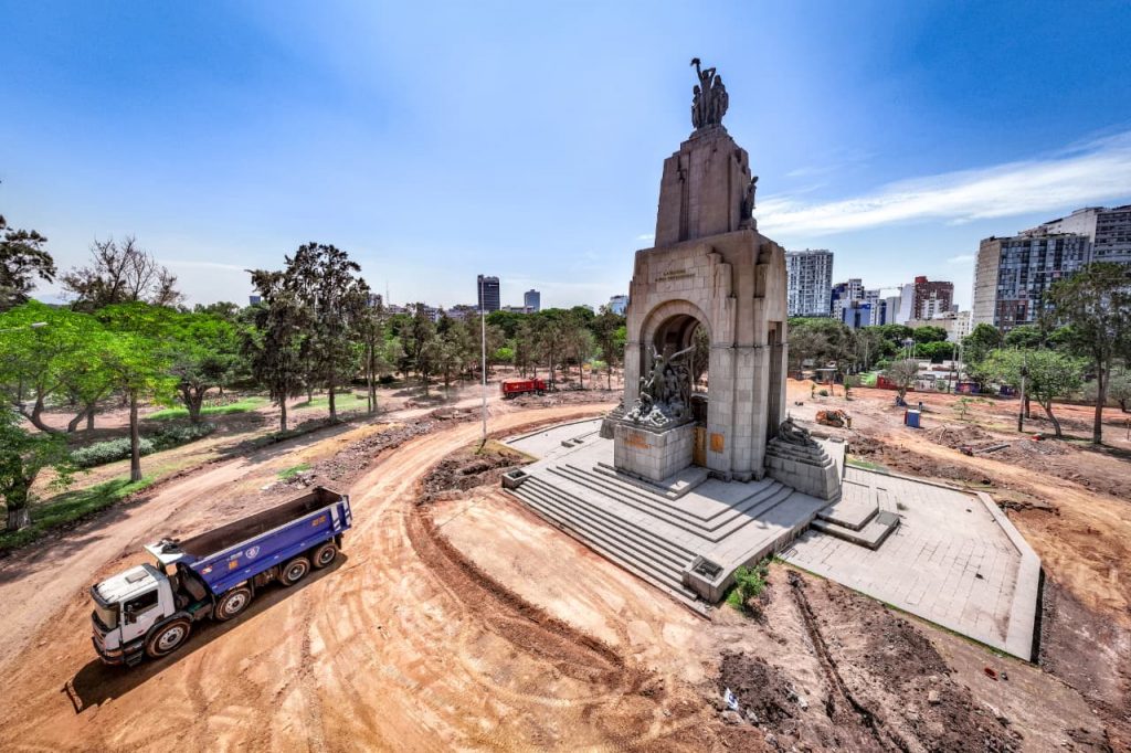 Municipalidad de Lima ejecuta la renovación integral del Campo de Marte 