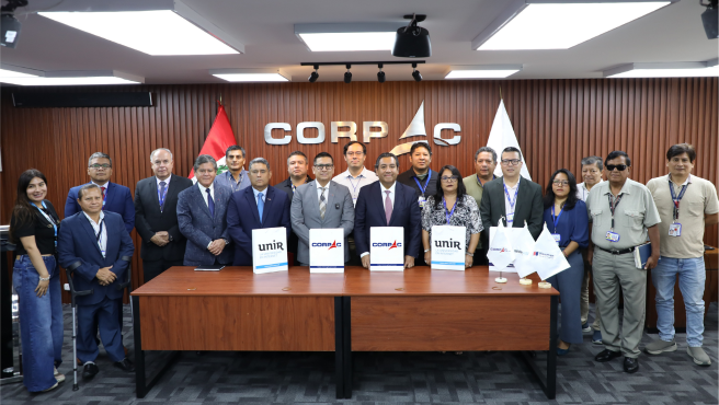 Firma CORPAC y UNIR