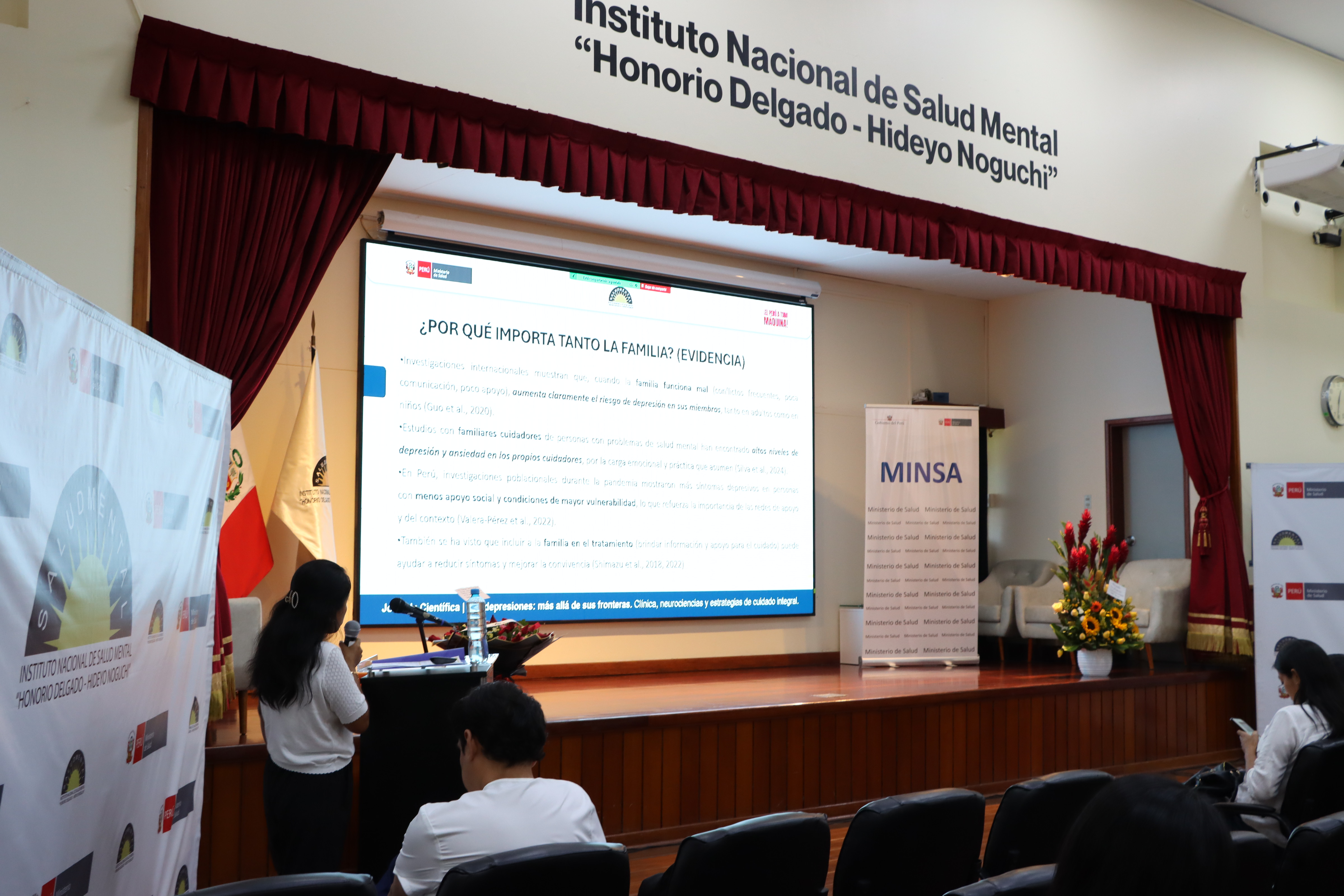 Abordan el impacto de la depresión en la dinámica familiar desde Trabajo Social