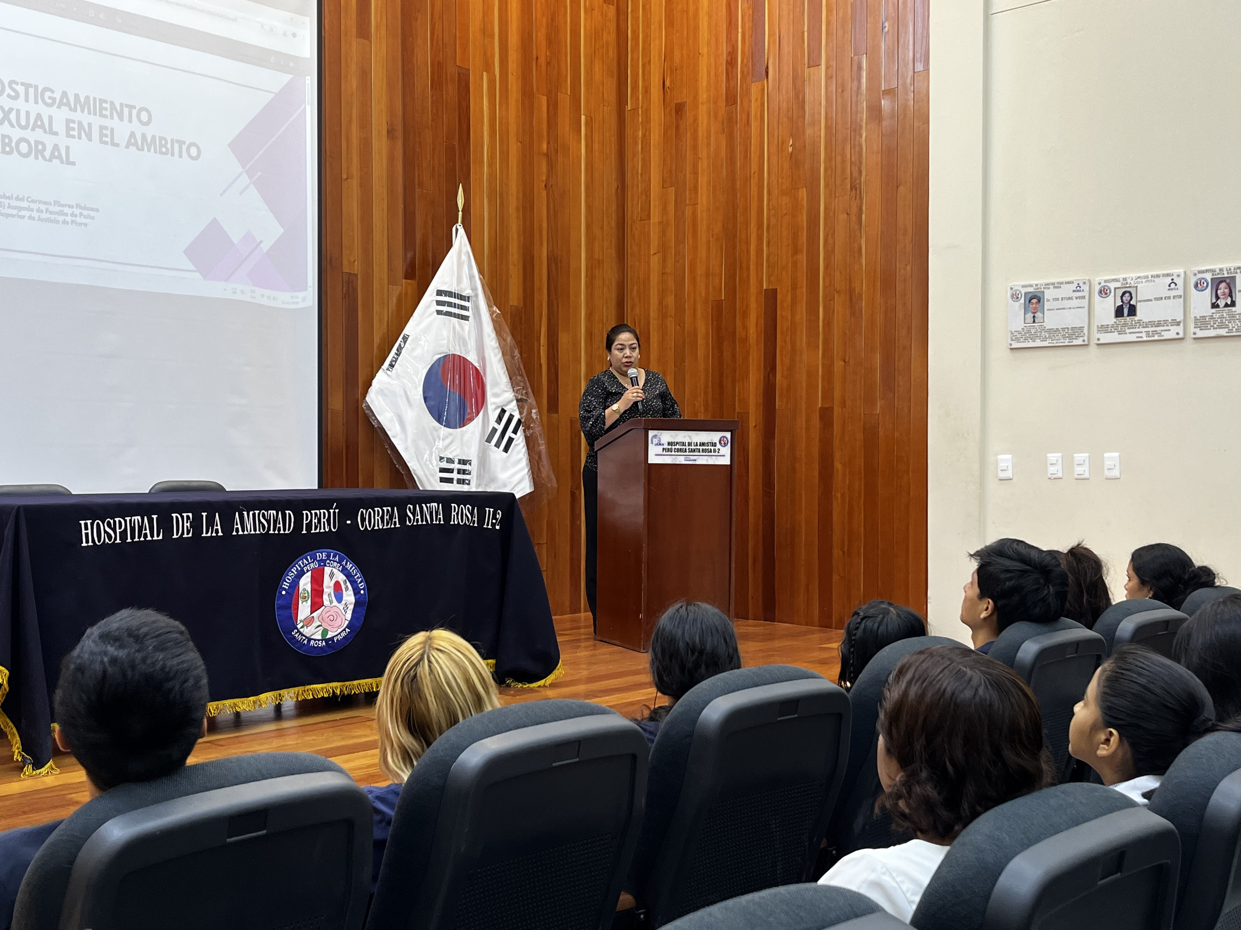 CORTE DE PIURA PROMUEVE CULTURA DE RESPETO CON CHARLA SOBRE HOSTIGAMIENTO SEXUAL LABORAL