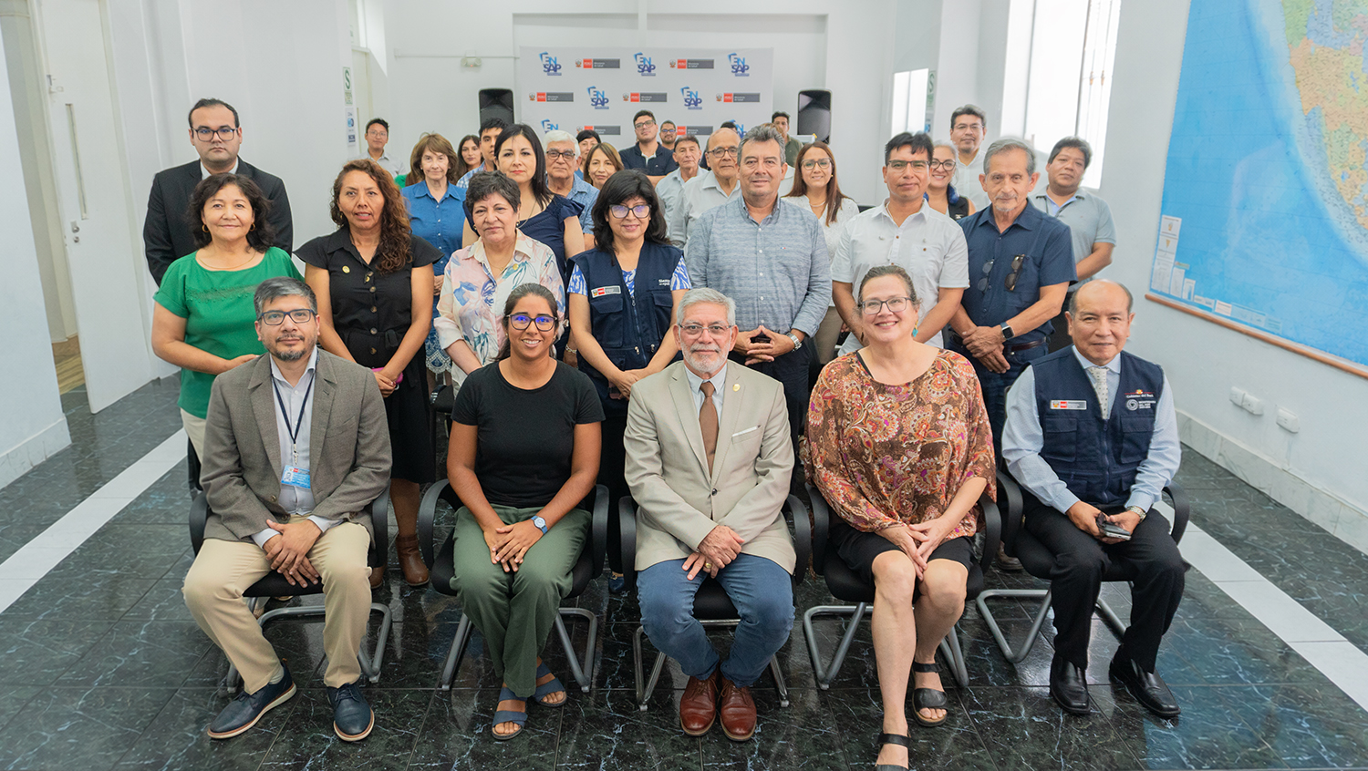 Ponentes que participaron de la mesa redonda 