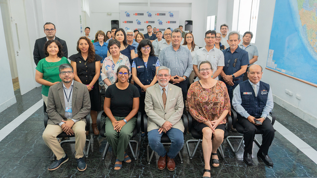 Ponentes que participaron de la mesa redonda 