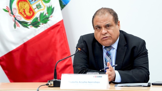 Titular del MEF. financiamiento privado para Petroperú 1