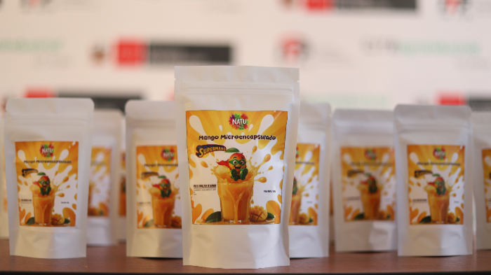 Emprendedor piurano gana el "Innovatón" y transformará la pulpa de mango en polvo de alto valor comercial